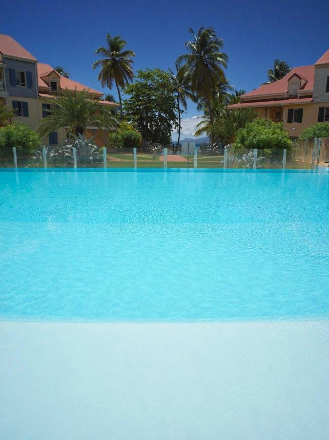 Pop'S Appartements Residence Marisol Au Bord De La Mer Le Gosier  Exterior foto